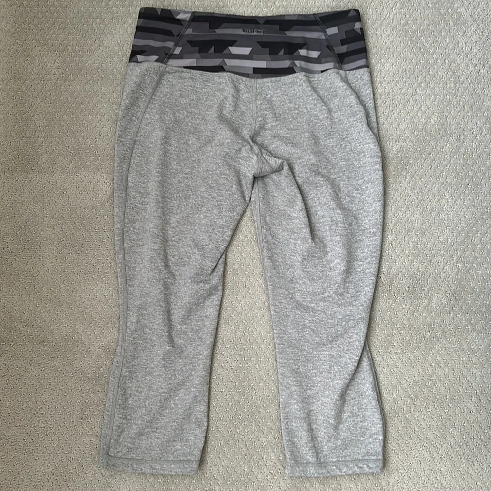Patagonia crop leggings - Picture 2 of 5